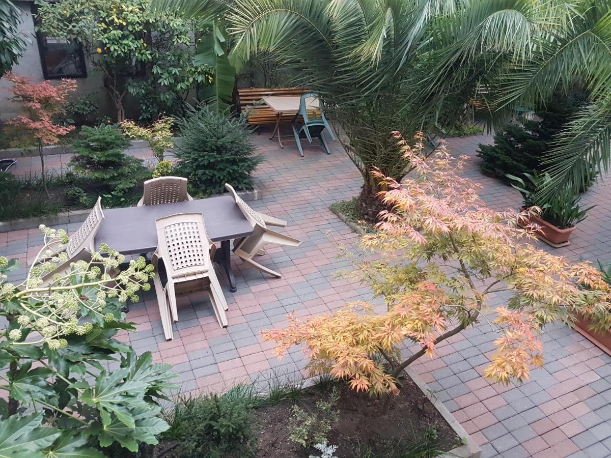 Guesthouse 97 In Batumi บาทูมิ ภายนอก รูปภาพ